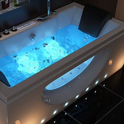 pedicure-at-luxury-spa-8UQ9VW4-422x422